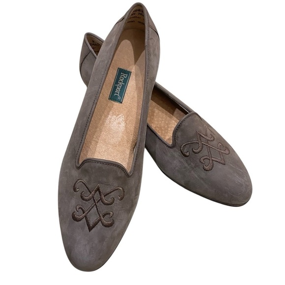 Nwot Rockport genuine leather suede taupe embroidered slip on loafer size 9 - Picture 2 of 8